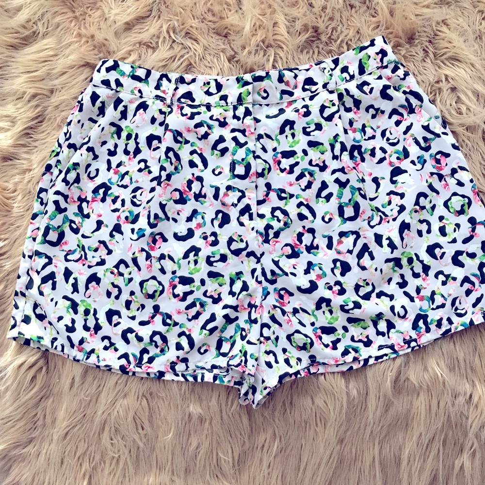 Topshop Tan and Floral Leopard Print Shorts size 8